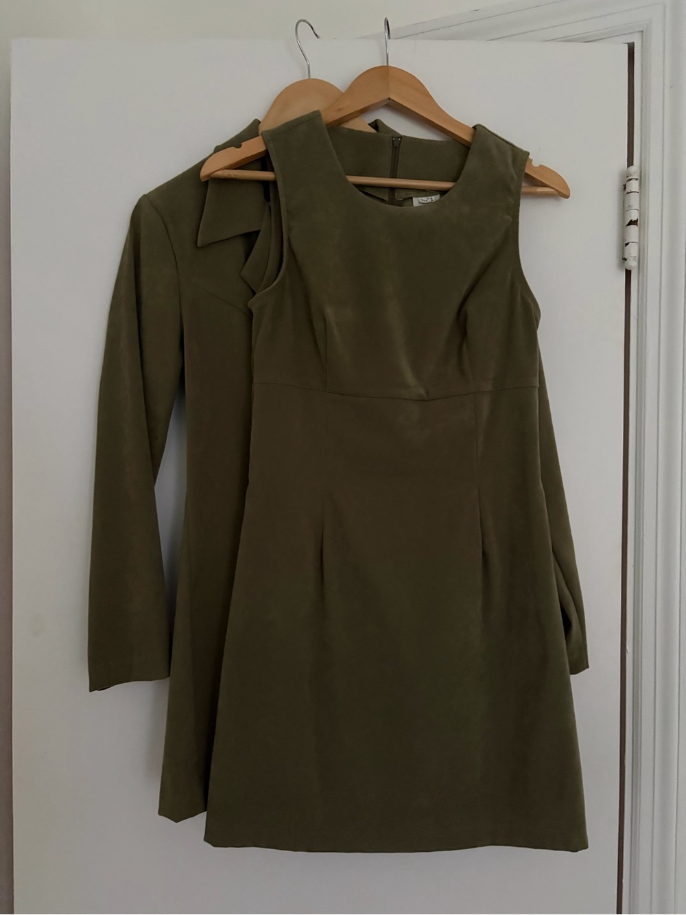 Vintage Olive Green Sleeveless Dress with Matching Jacket